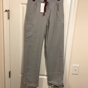 New with Tags! Figs Kade Cargo Pants in Gray. Size Small Tall
